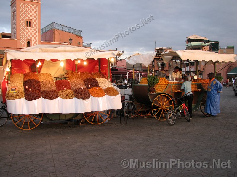 Fruit and date wagons at Jama el Fna